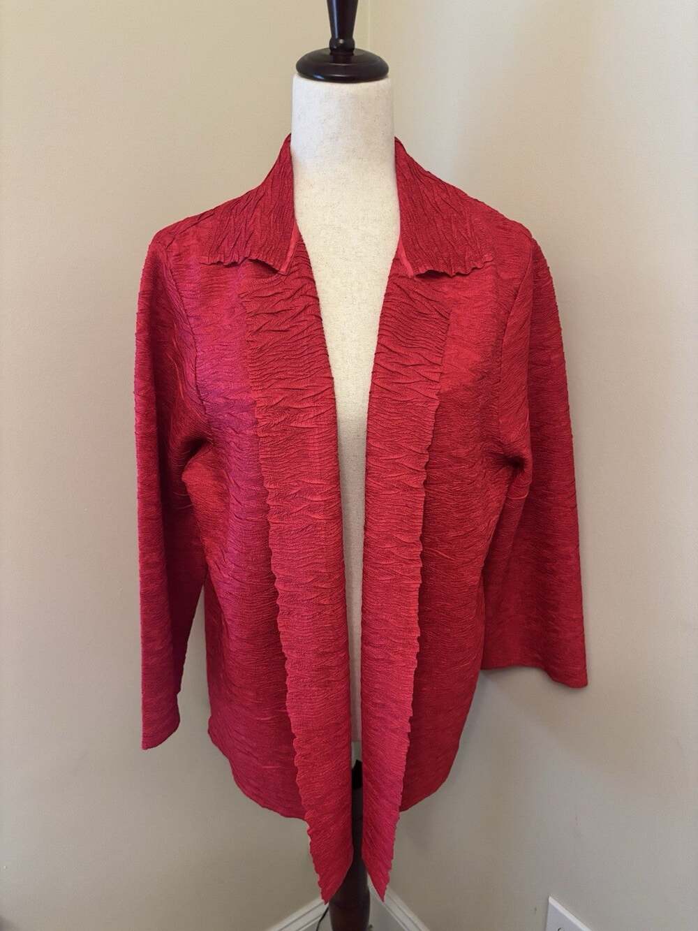 Chicos Hot Pink Textured Unique Cardigan Collared Size 3
